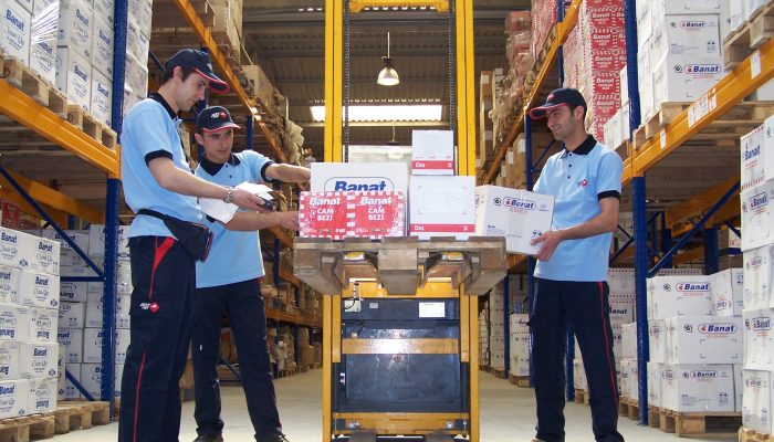 logistics-stock-room-1538381 logistics-stock-room-1538381